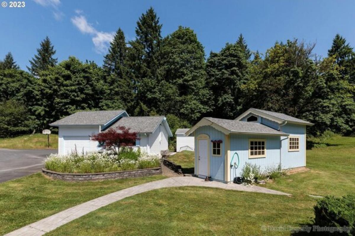 Picture of Home For Sale in Rainier, Oregon, United States