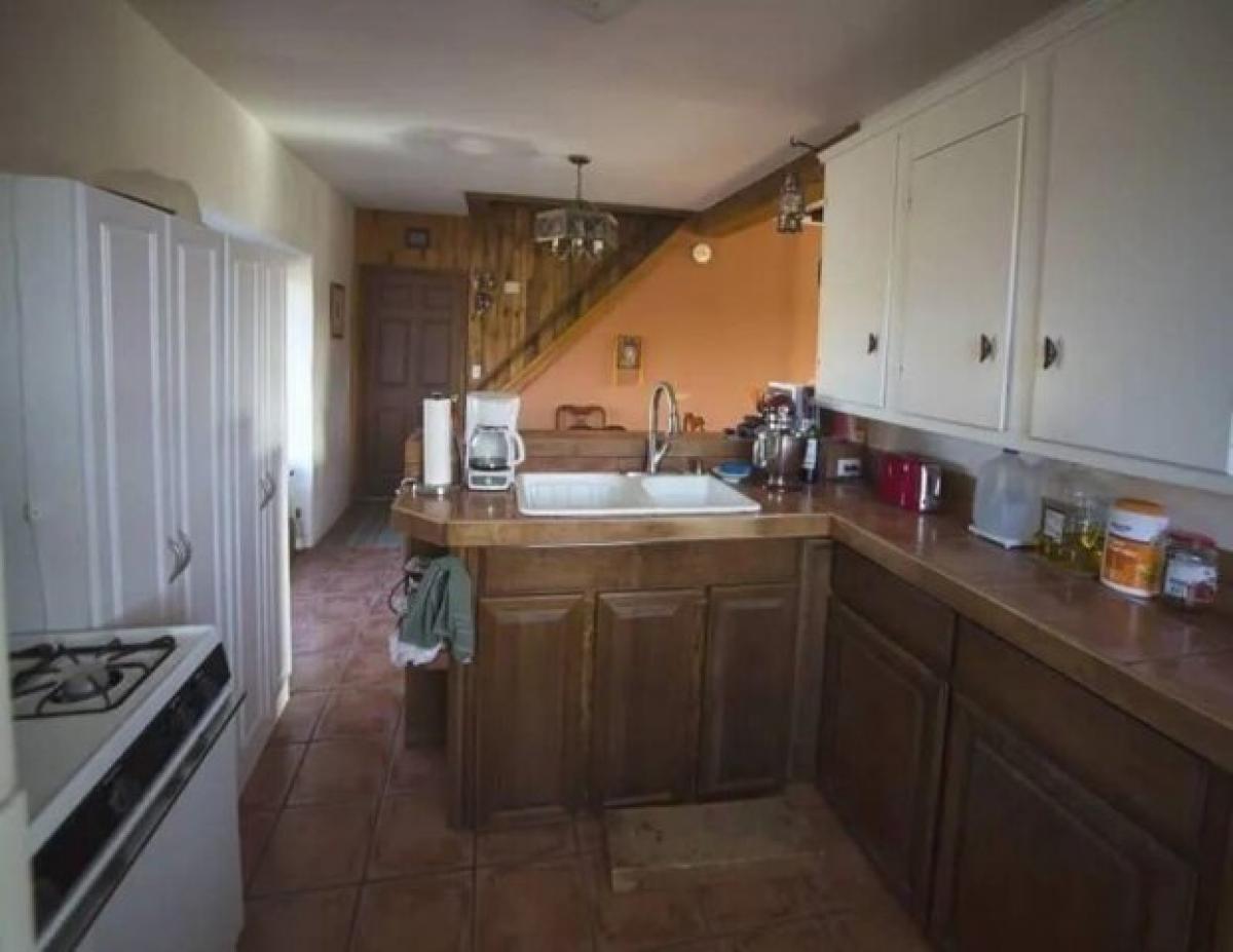 Picture of Home For Sale in Dulce, New Mexico, United States