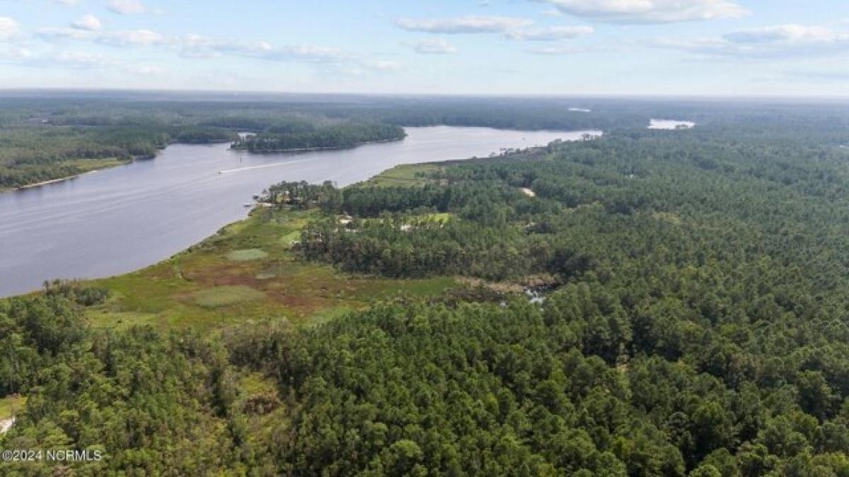 Picture of Residential Land For Sale in Havelock, North Carolina, United States