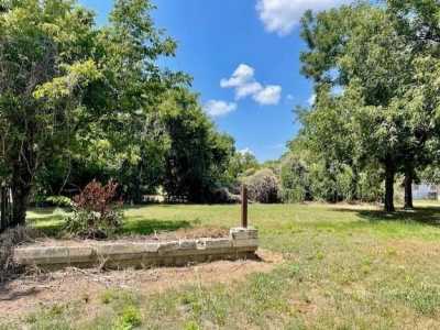 Residential Land For Sale in Cameron, Texas