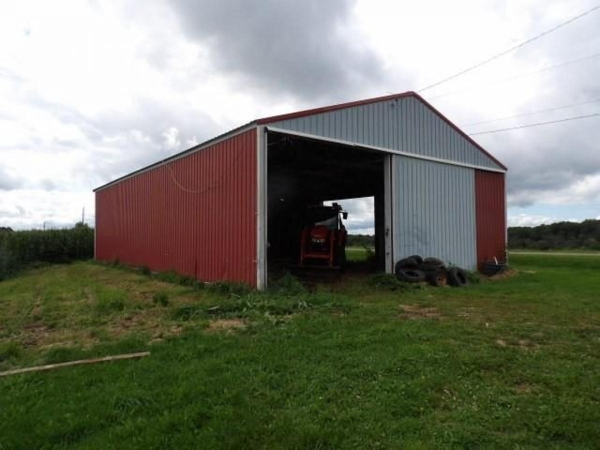 Picture of Home For Sale in Arkansaw, Wisconsin, United States