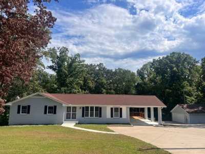 Home For Sale in Southside, Tennessee