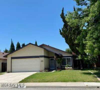 Home For Rent in Moorpark, California