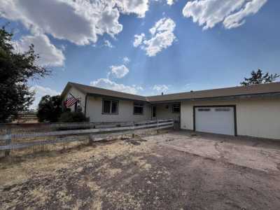 Home For Sale in Dorris, California