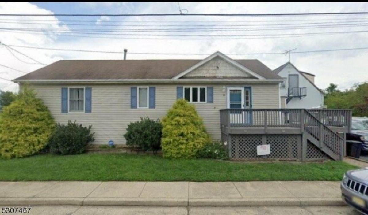 Picture of Home For Rent in Manville, New Jersey, United States