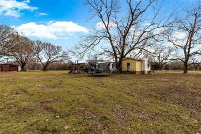 Home For Sale in Grandview, Texas