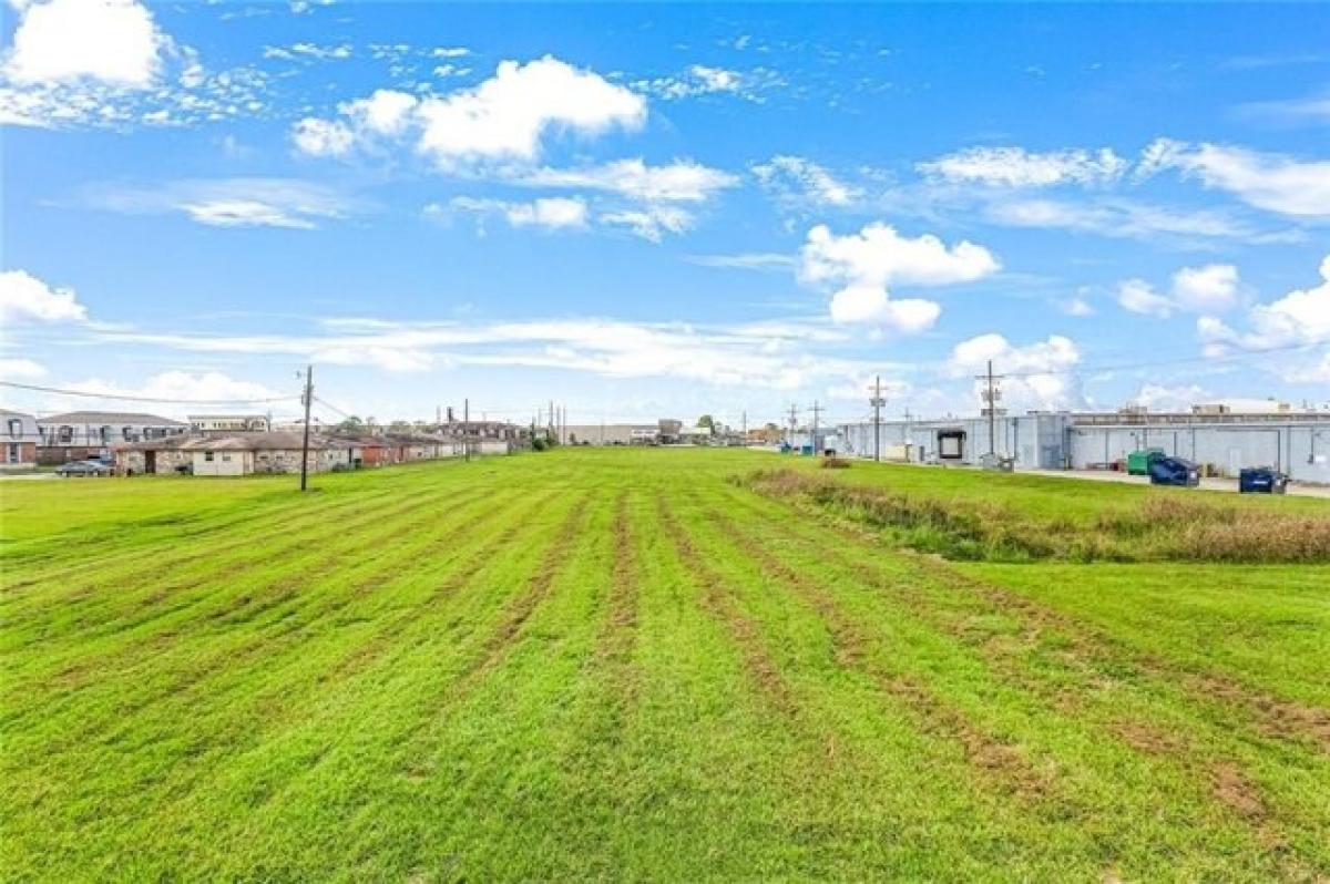 Picture of Residential Land For Sale in Marrero, Louisiana, United States