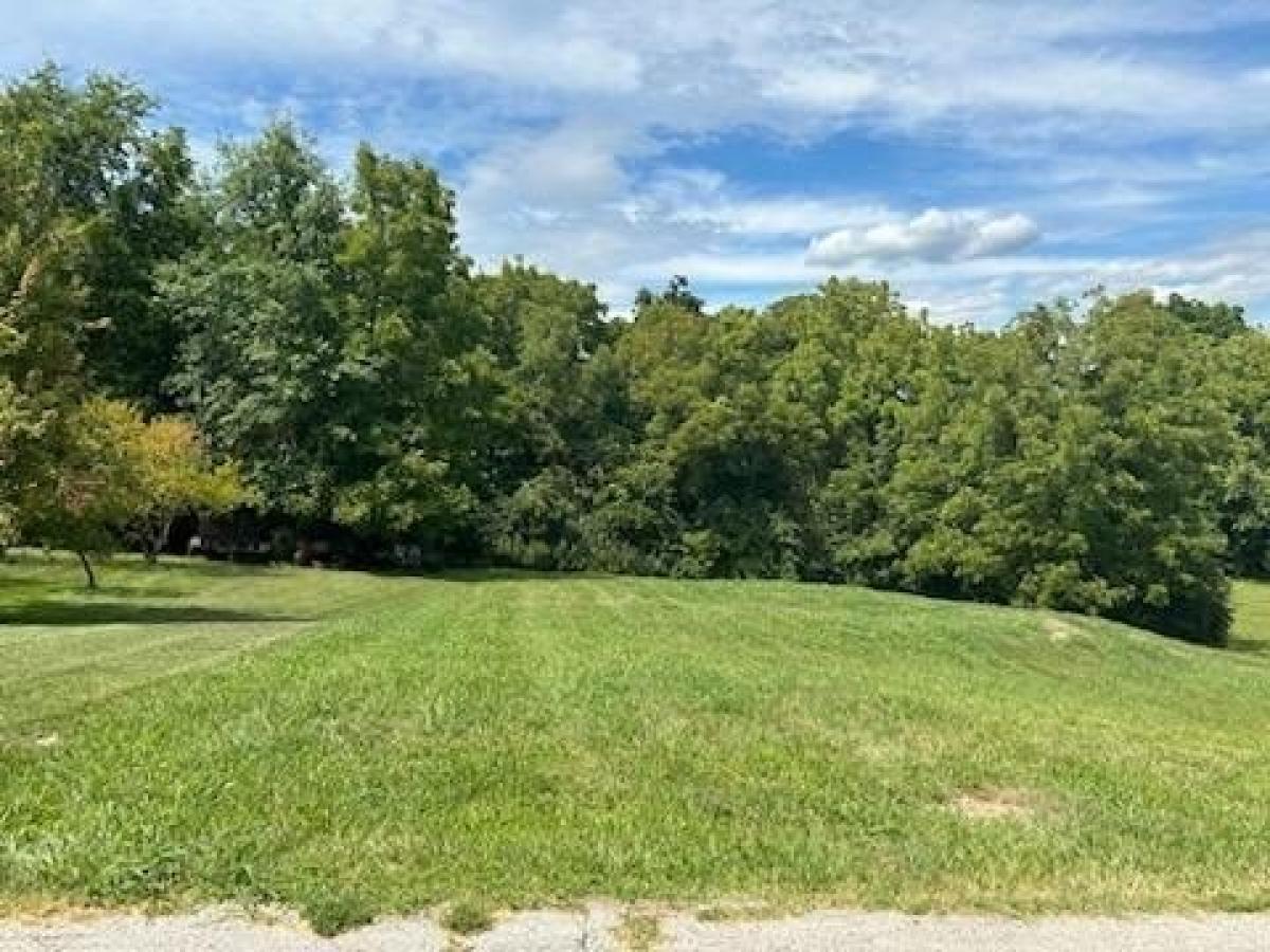 Picture of Residential Land For Sale in Frankfort, Kentucky, United States