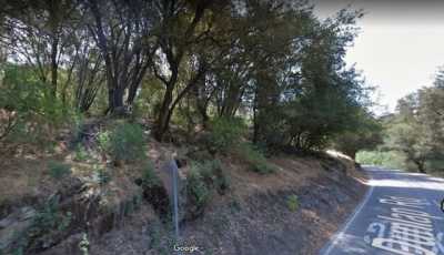 Residential Land For Sale in Miramonte, California