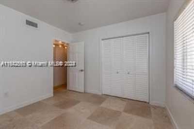 Apartment For Rent in Coral Gables, Florida