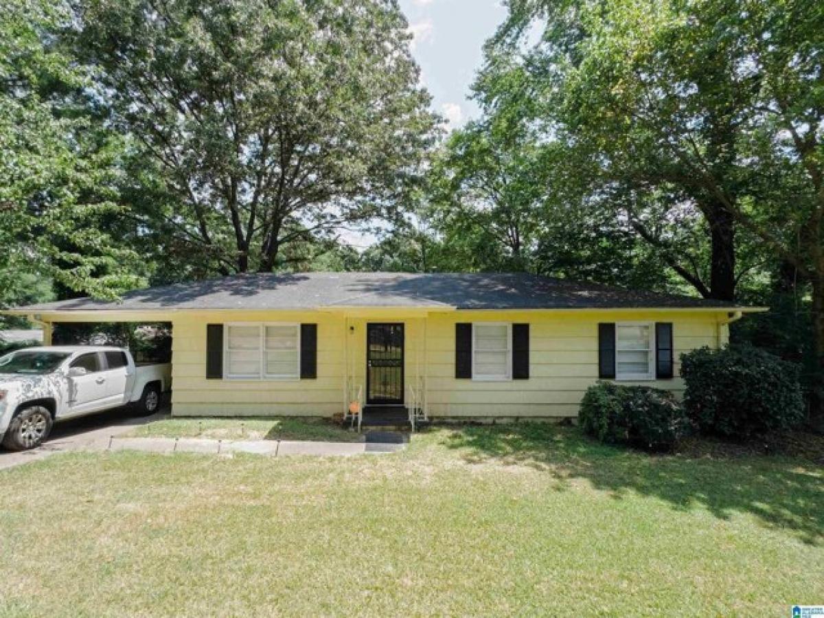 Picture of Home For Sale in Center Point, Alabama, United States