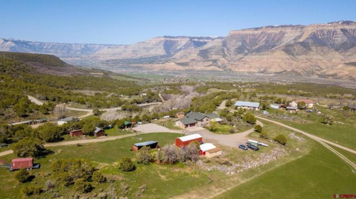 Picture of Home For Sale in Parachute, Colorado, United States