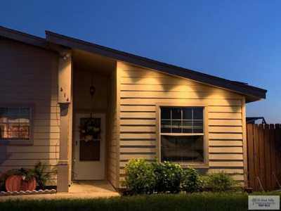 Home For Sale in Los Fresnos, Texas