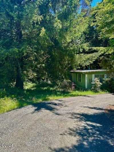 Home For Sale in Seal Rock, Oregon