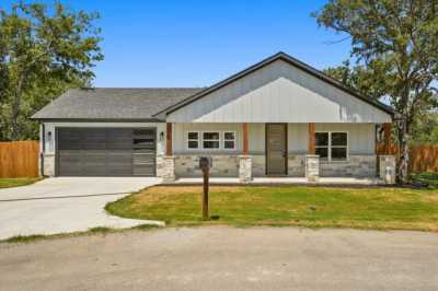 Home For Sale in Azle, Texas