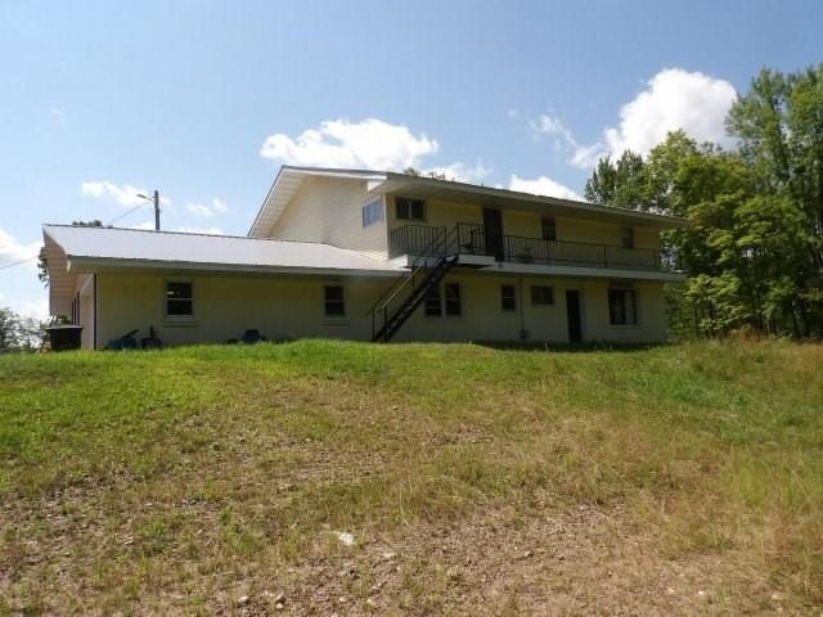 Picture of Home For Sale in New Auburn, Wisconsin, United States