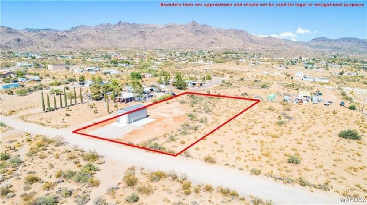 Picture of Residential Land For Sale in Golden Valley, Arizona, United States