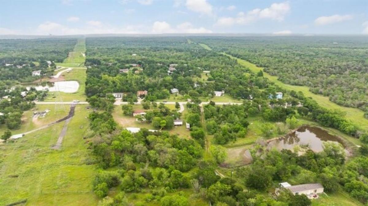 Picture of Home For Sale in Del Valle, Texas, United States