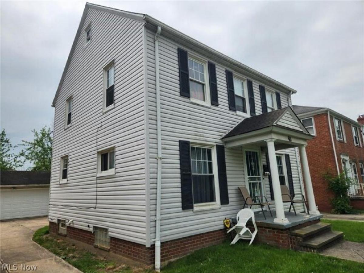 Picture of Home For Sale in Bedford, Ohio, United States