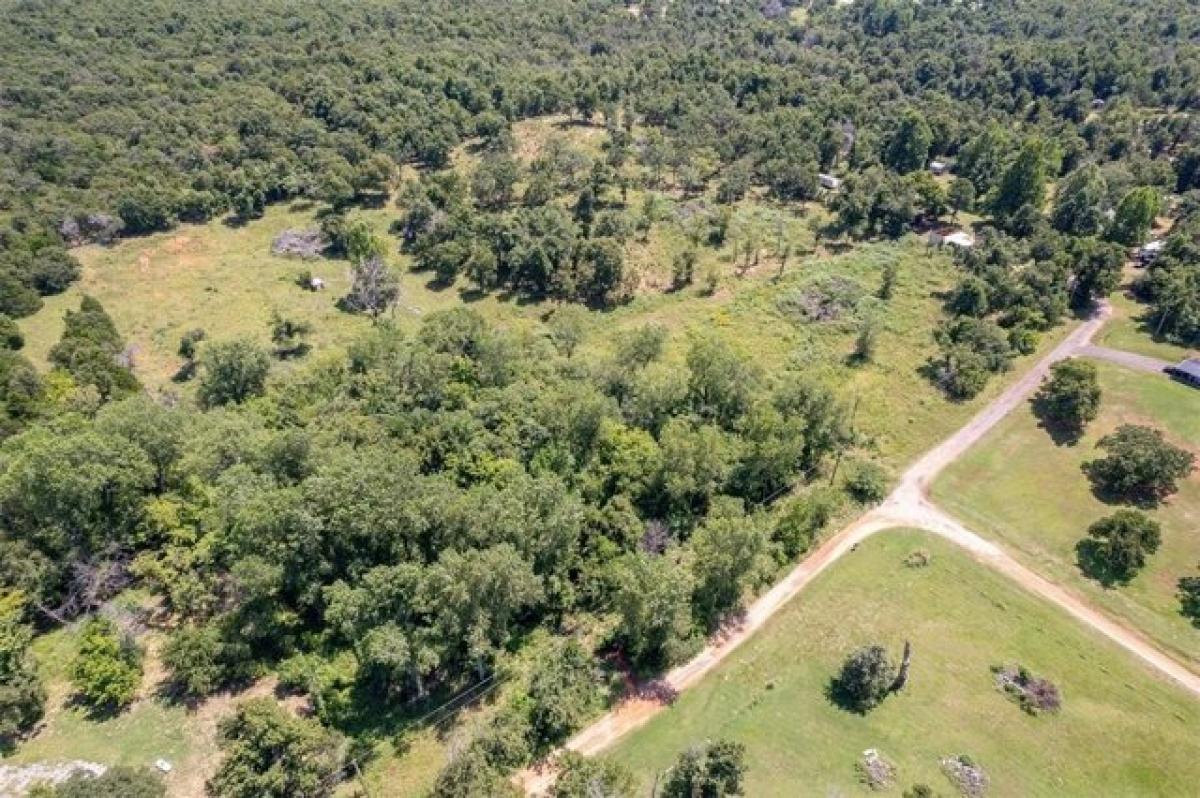 Picture of Residential Land For Sale in Newalla, Oklahoma, United States