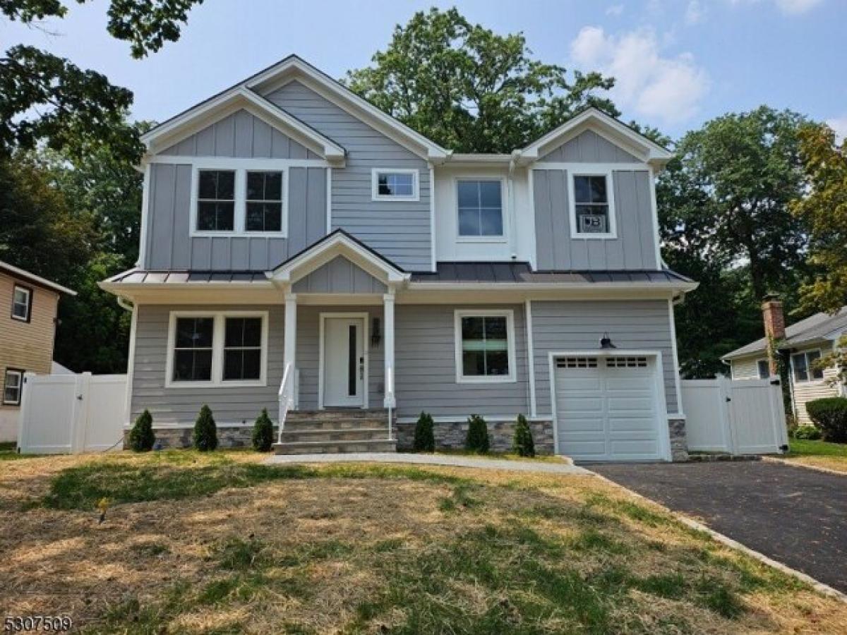 Picture of Home For Sale in Summit, New Jersey, United States