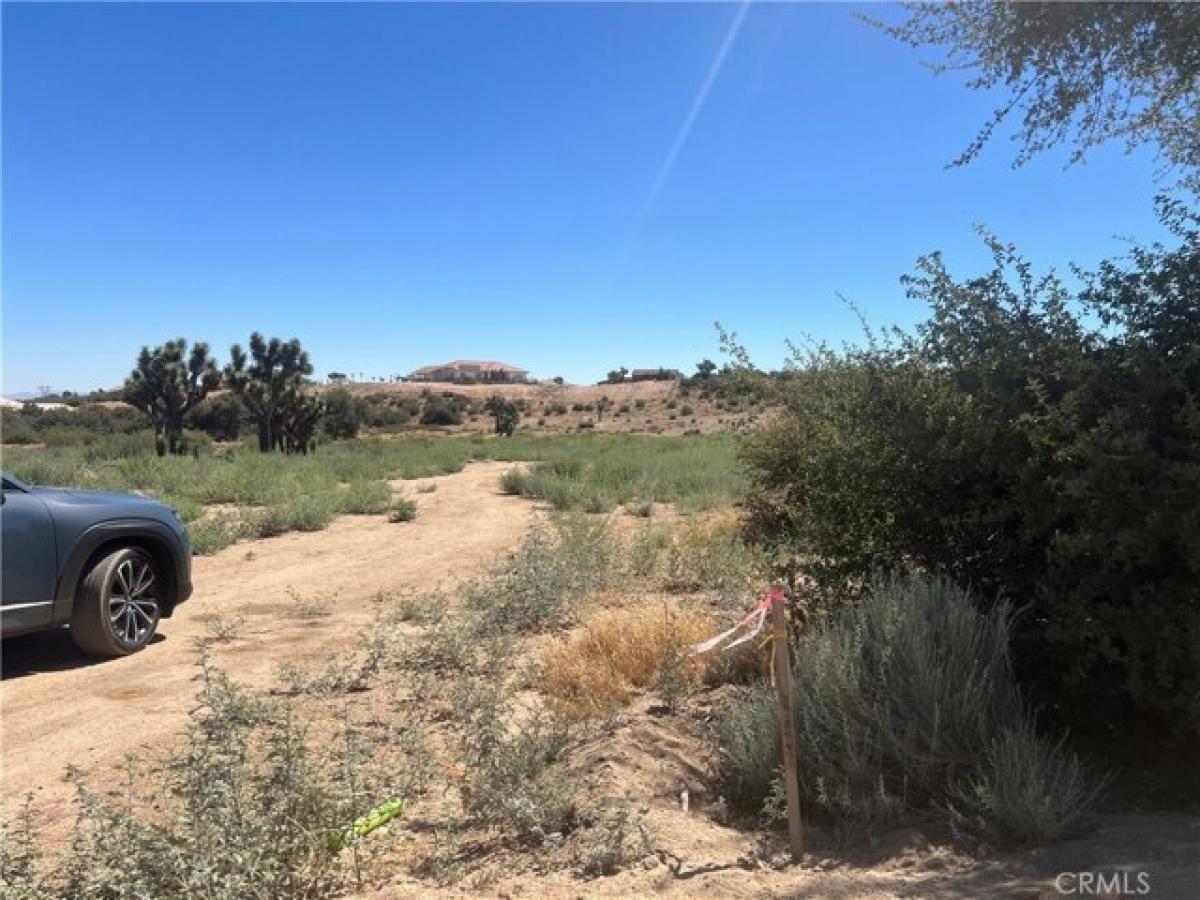 Picture of Residential Land For Sale in Hesperia, California, United States