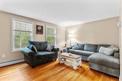 Home For Sale in Londonderry, New Hampshire