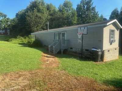 Home For Sale in Walnut Cove, North Carolina