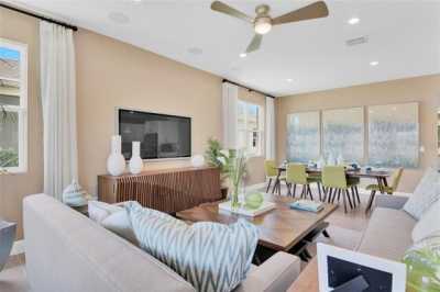 Home For Sale in Mascotte, Florida