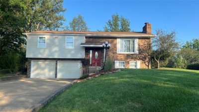 Home For Sale in Festus, Missouri