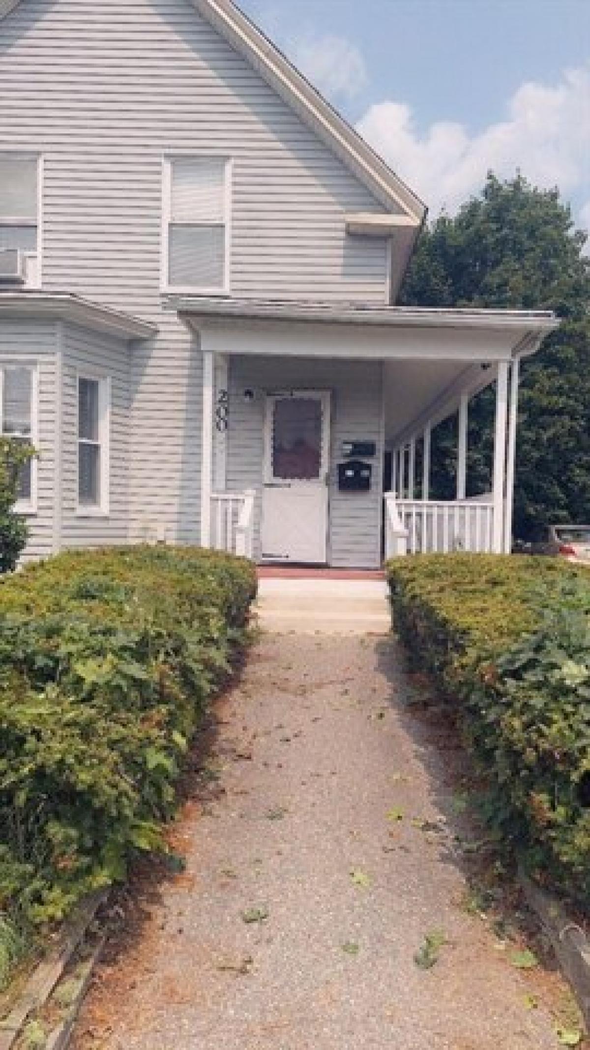 Picture of Home For Rent in Leominster, Massachusetts, United States