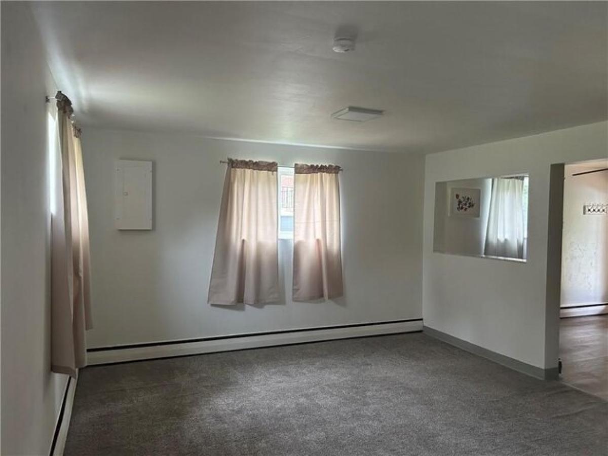 Picture of Home For Rent in Monroeville, Pennsylvania, United States