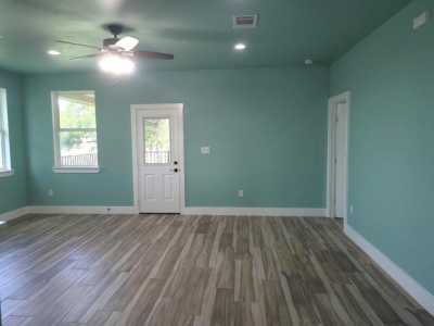 Home For Rent in Cedar Creek, Texas