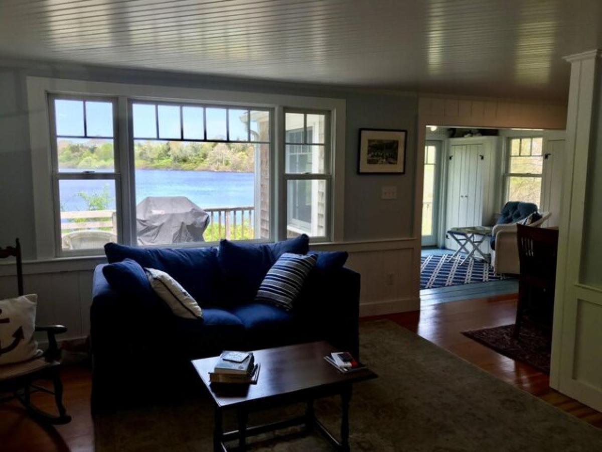 Picture of Home For Sale in Barnstable, Massachusetts, United States