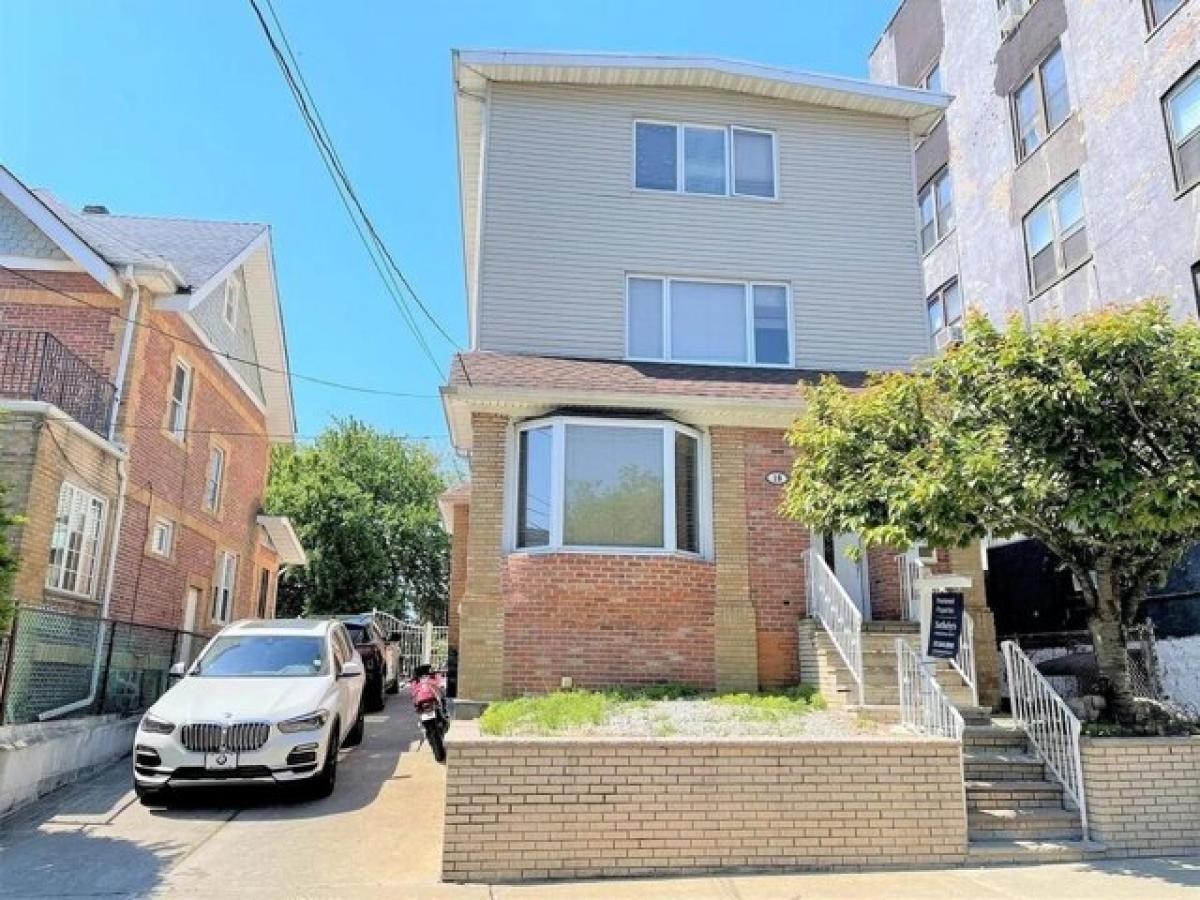 Picture of Home For Rent in North Bergen, New Jersey, United States