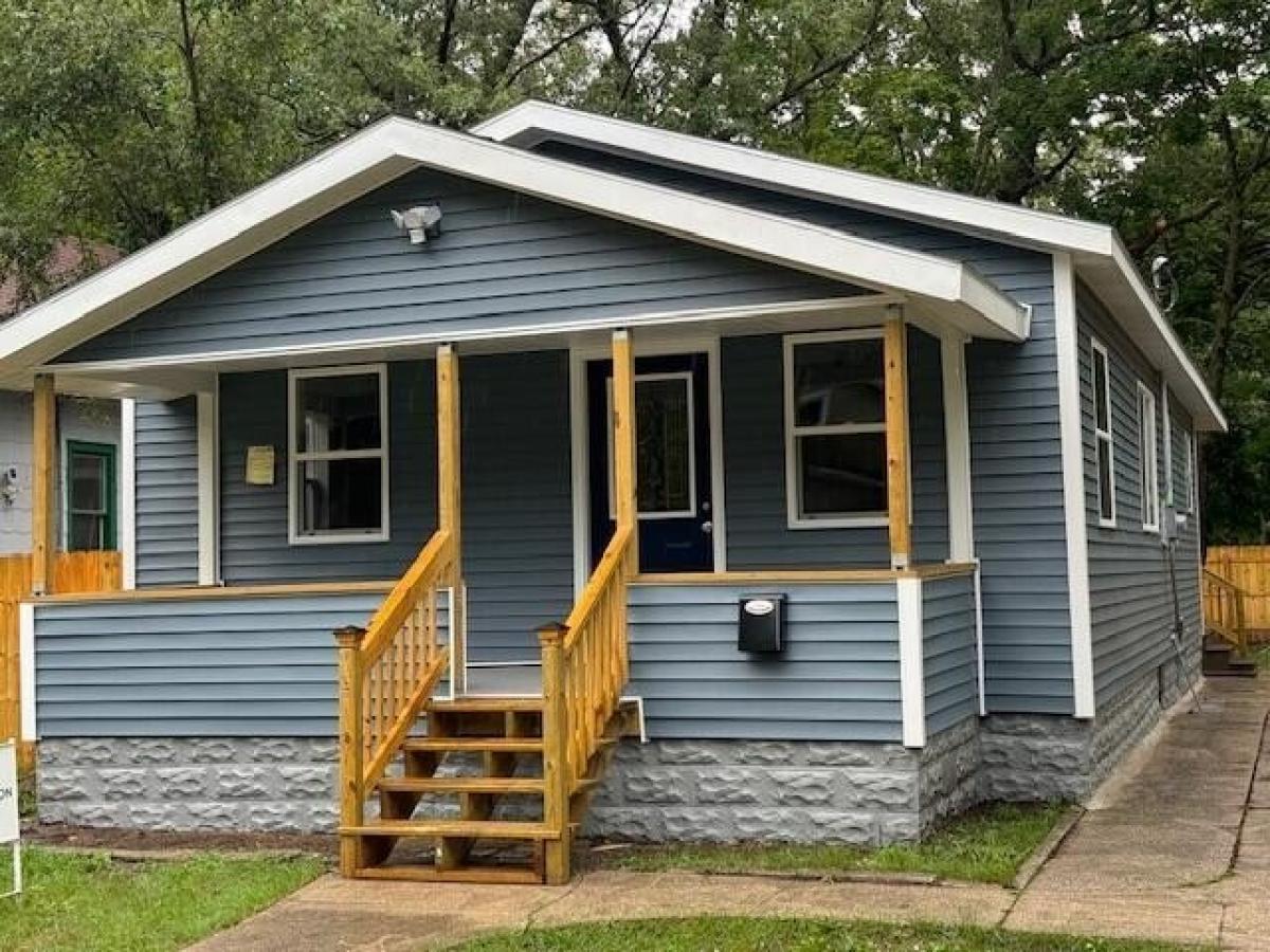 Picture of Home For Sale in Muskegon Heights, Michigan, United States