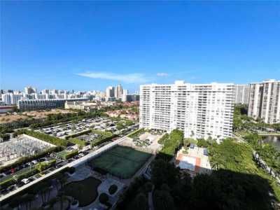 Apartment For Rent in Aventura, Florida