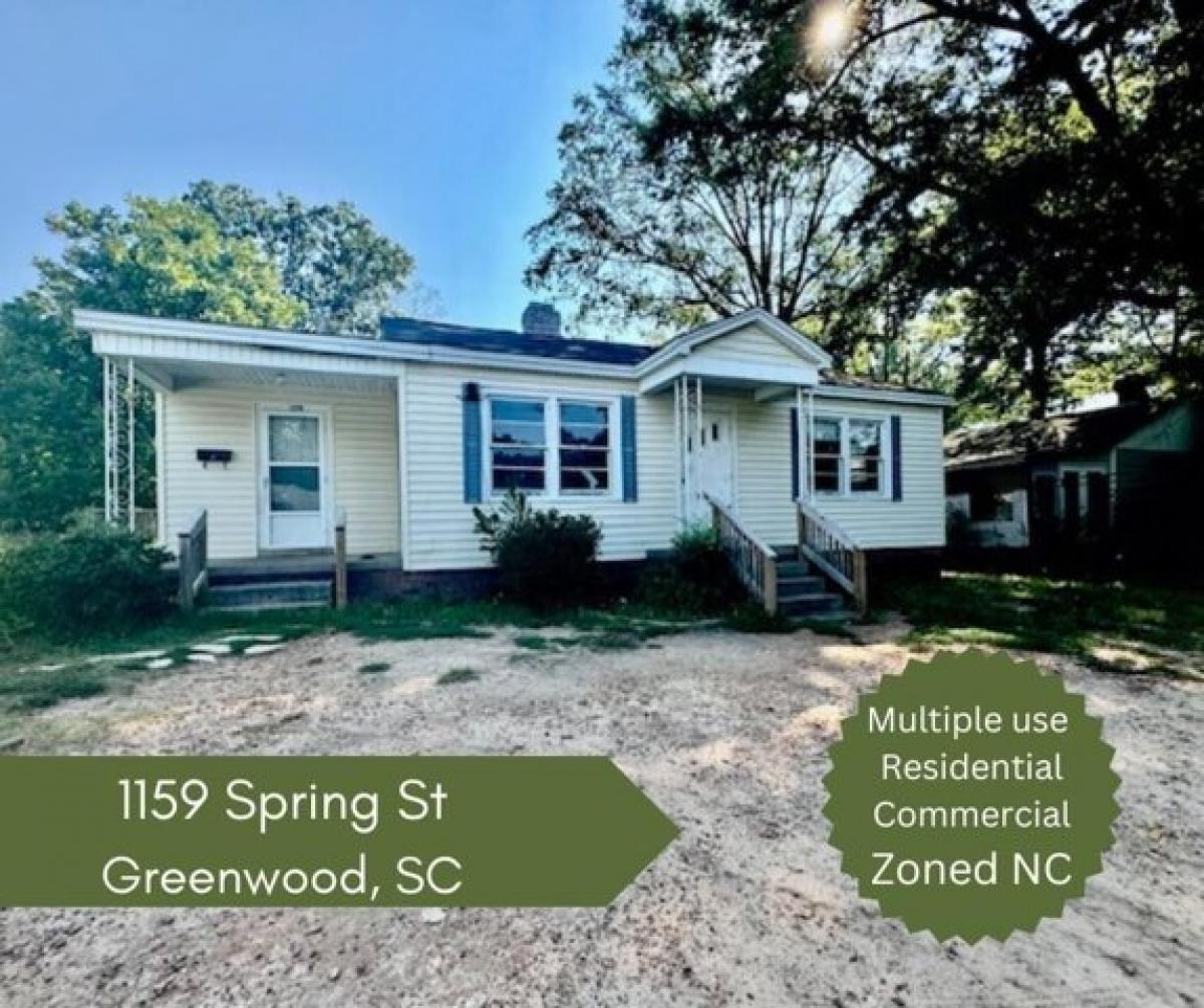 Picture of Home For Sale in Greenwood, South Carolina, United States