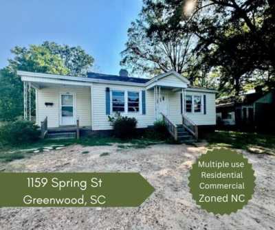 Home For Sale in Greenwood, South Carolina