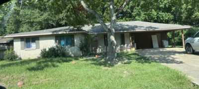 Home For Sale in Magee, Mississippi