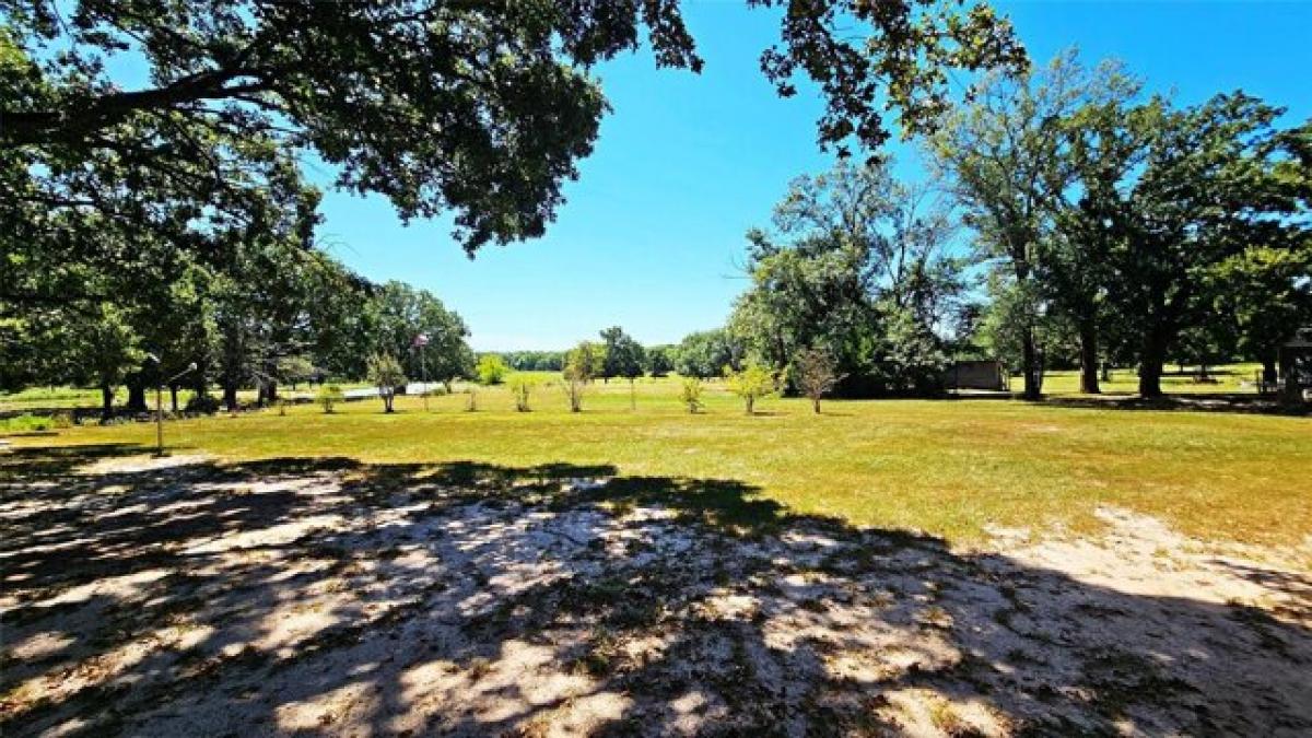 Picture of Home For Sale in Emory, Texas, United States