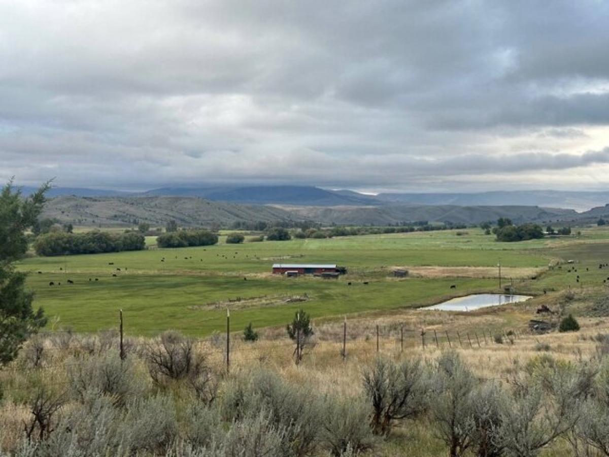 Picture of Home For Sale in Baker City, Oregon, United States