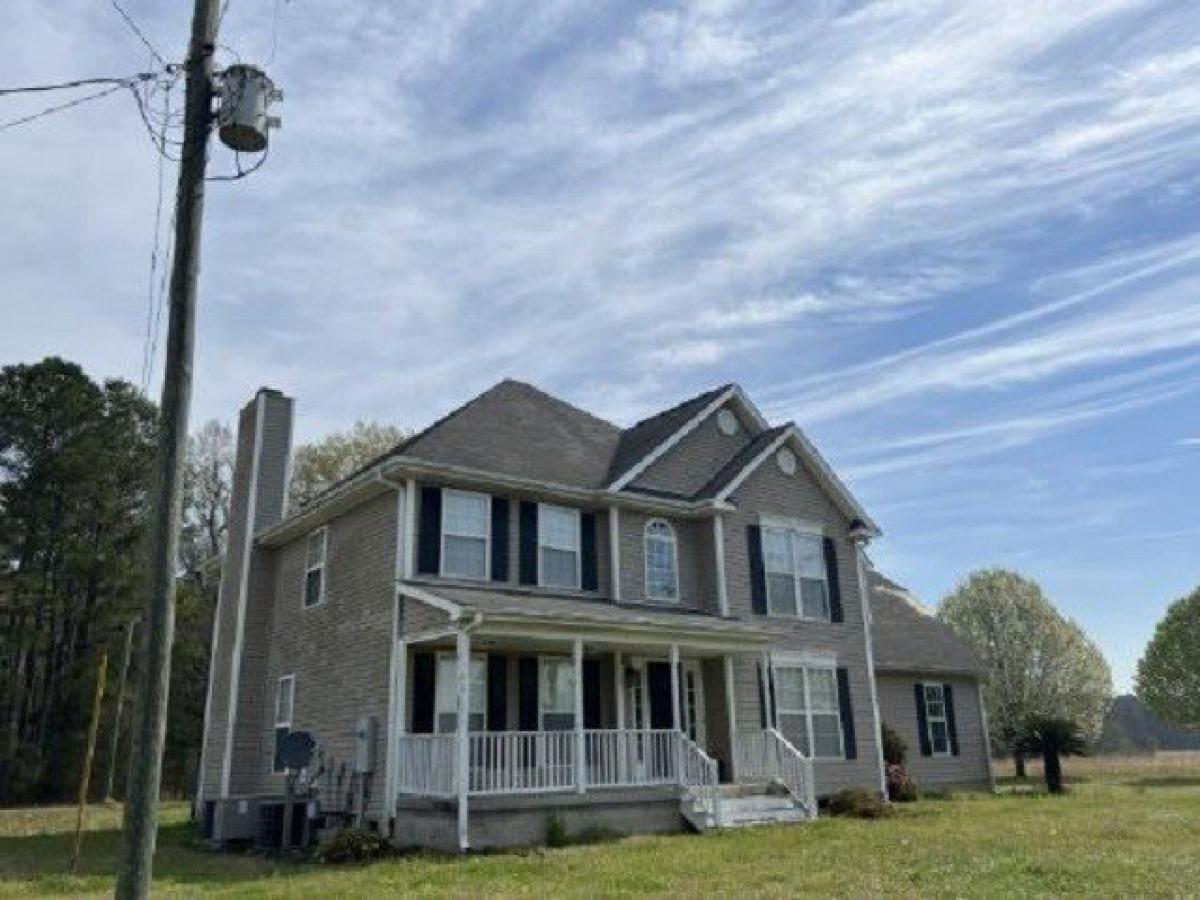 Picture of Home For Sale in Pinewood, South Carolina, United States