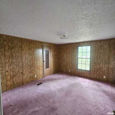 Home For Sale in Dix, Illinois