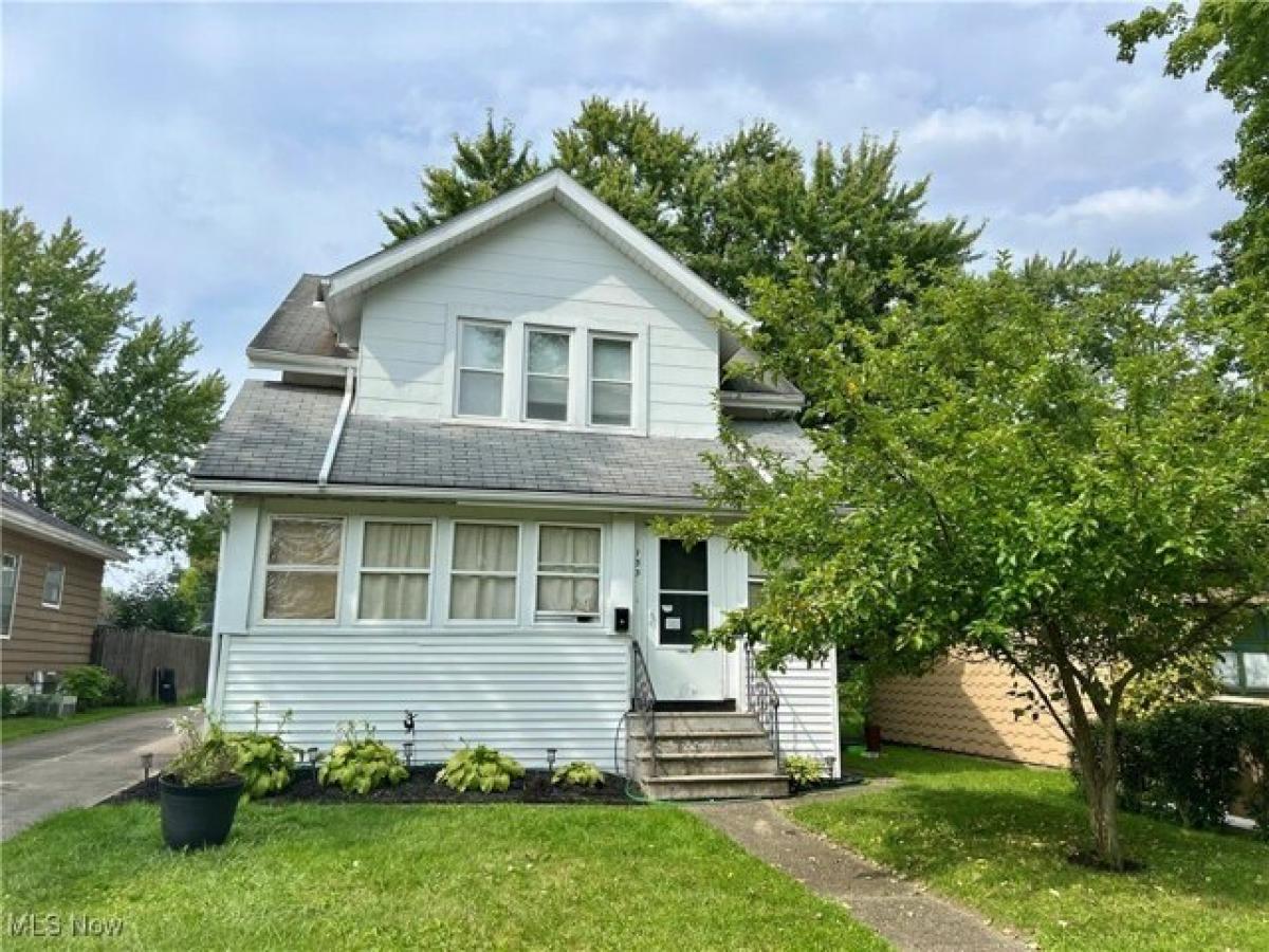 Picture of Home For Sale in Cuyahoga Falls, Ohio, United States