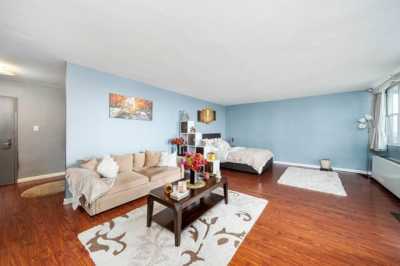 Home For Sale in West New York, New Jersey