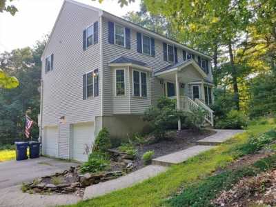 Home For Sale in Sturbridge, Massachusetts