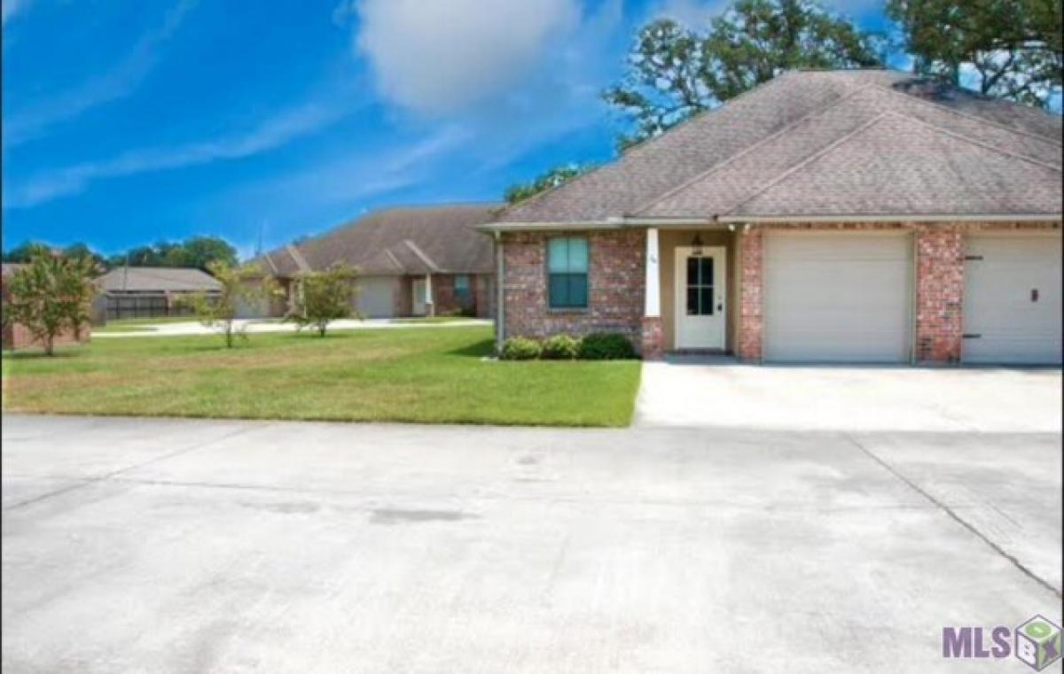 Picture of Home For Sale in Walker, Louisiana, United States