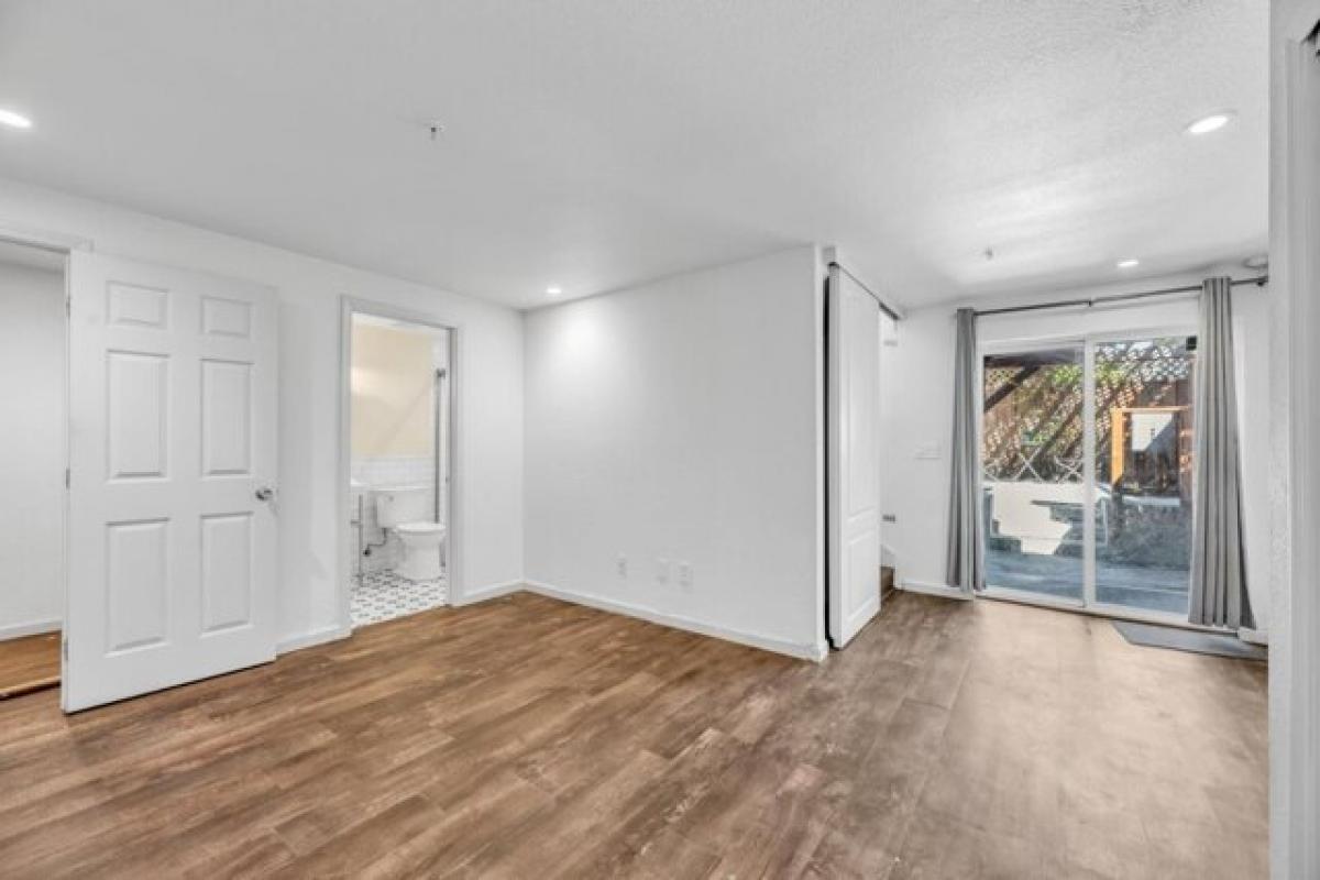 Picture of Home For Sale in Daly City, California, United States