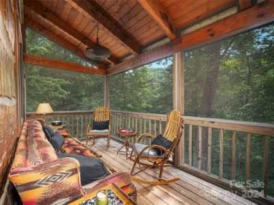 Home For Sale in Burnsville, North Carolina